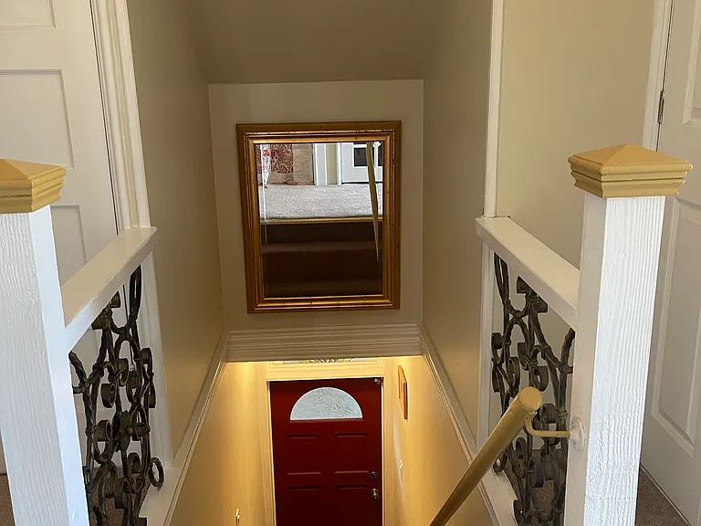 147 N Canyon Blvd #B — Photo 6
