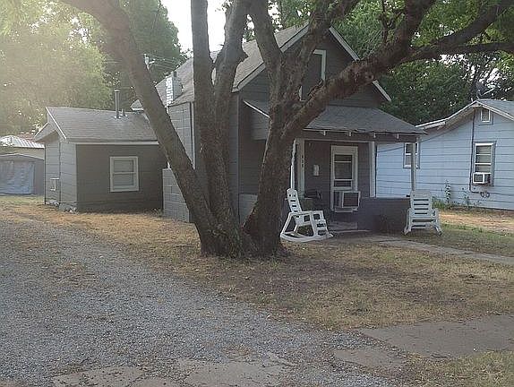 4th image of 515 N Palm St