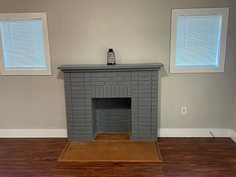 2021 Magnolia St — Photo 5