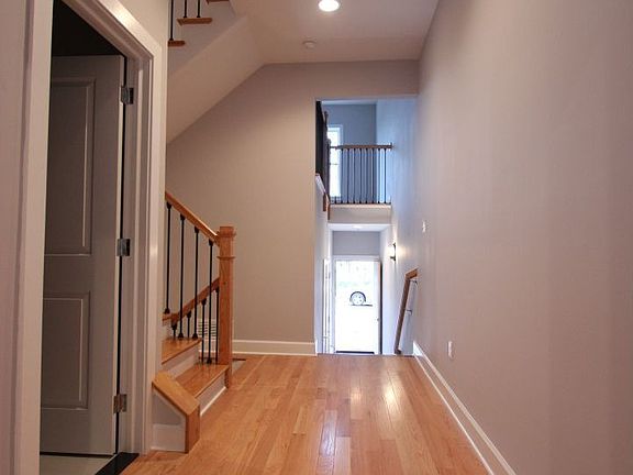 4th image of 2544 Grays Ferry Ave