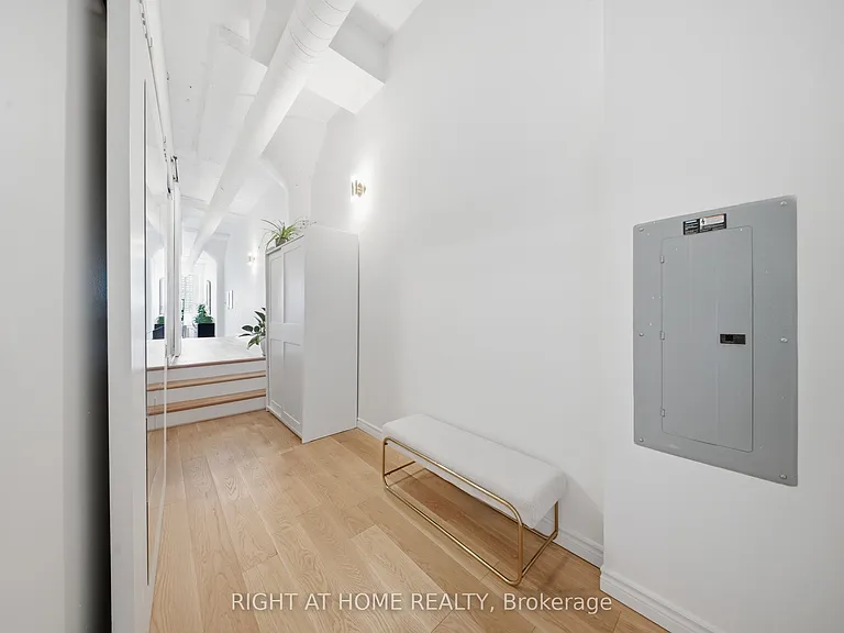 155 Dalhousie St #1011 — Photo 3