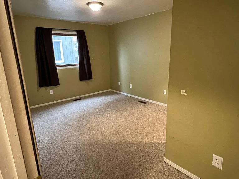 8943 Washburn St #B — Photo 18