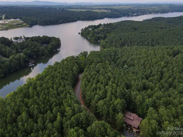 1226 Boardwalk Dr #297, Connelly Springs, NC 28612