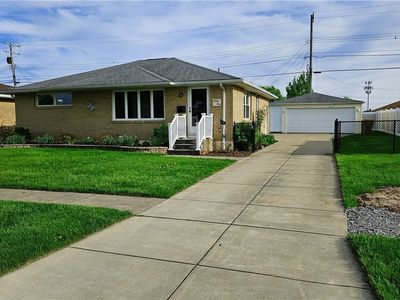61 Diane Dr, Cheektowaga, NY, 14225