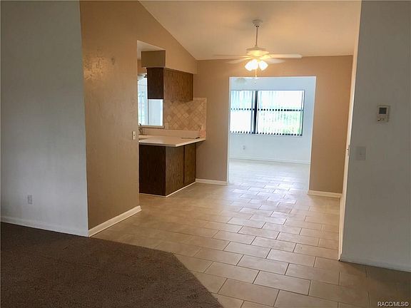 3rd image of 191 W Thistle Pl