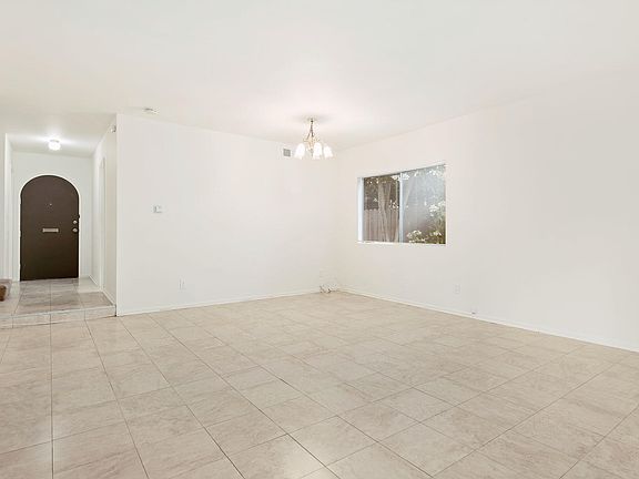 5th image of 3713 Portofino Way