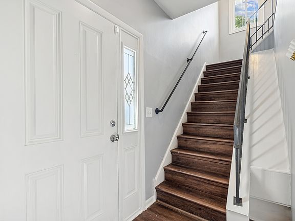 3rd image of 2401 Brunswick Cir APT D
