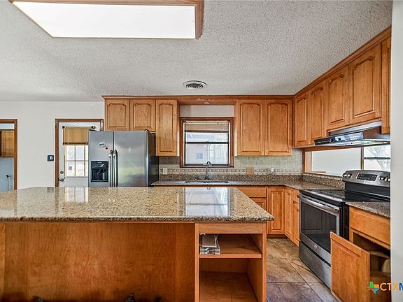3rd image of 181 Pecan Dr