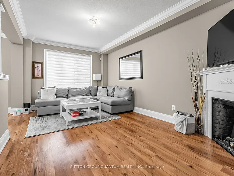 581 Grant Way #UPPER — Photo 6