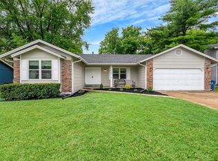 4199 Elkhart Lake Rd, Saint Charles, MO 63304