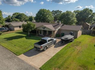 605 Craig Dr, Palestine, TX