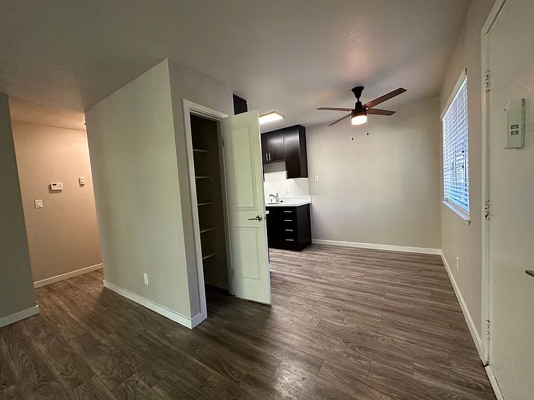 Riverbend Apartments — Photo 45