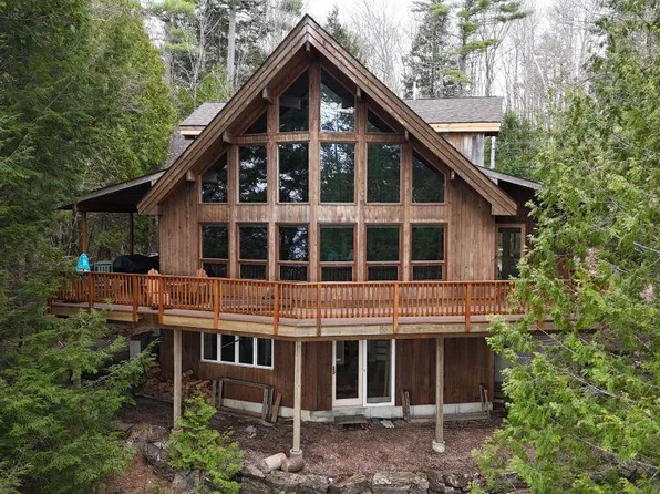 41 Clover Lane, Sidney, ME 04330