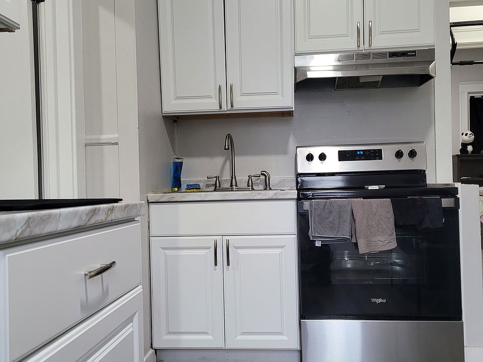 2nd image of 5 Church St #2