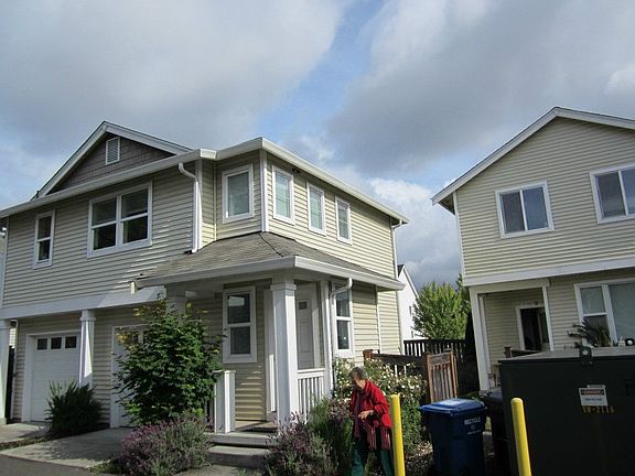 5th image of 3821 S Holly Park Dr