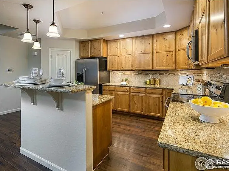 585 Callisto Dr #202 — Photo 5
