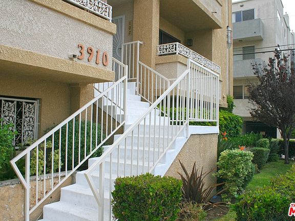 3rd image of 3910 Moore St APT 101