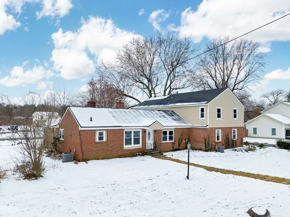 232 Meadow St, Agawam, MA 01001
