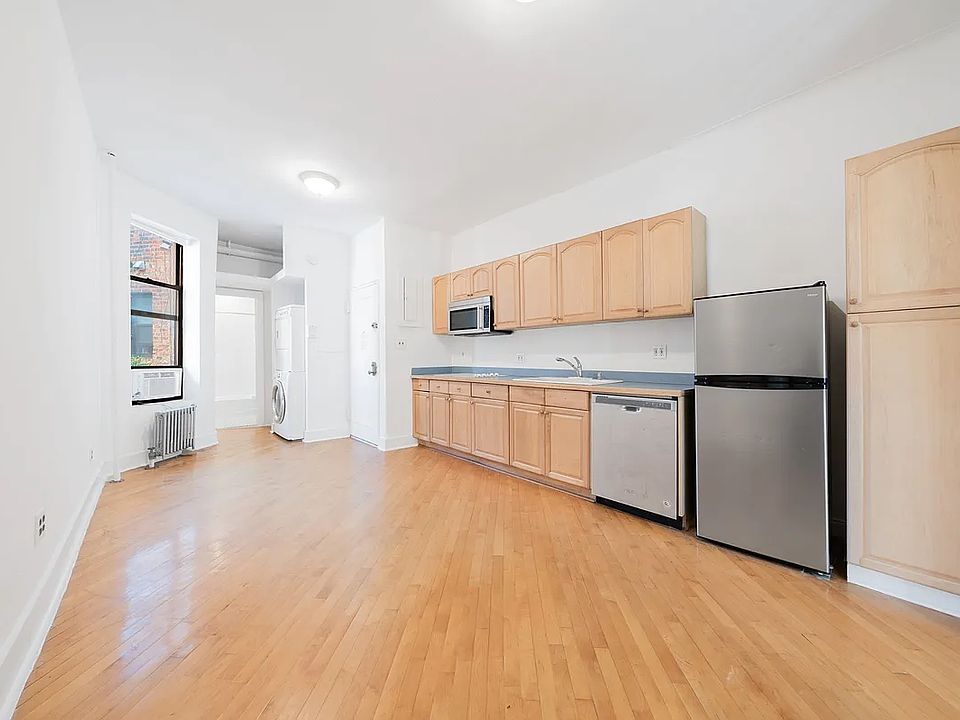 1st image of 334 E 94th St APT 3B