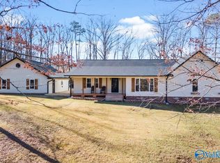480 Mayflower Trl, Hamilton, AL 35570