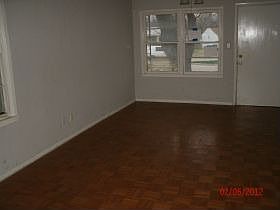 4th image of 2173 Sharon Dr