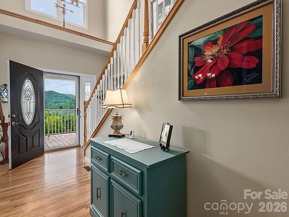 5th image of 24 Nesbitts Olde Farm Rd