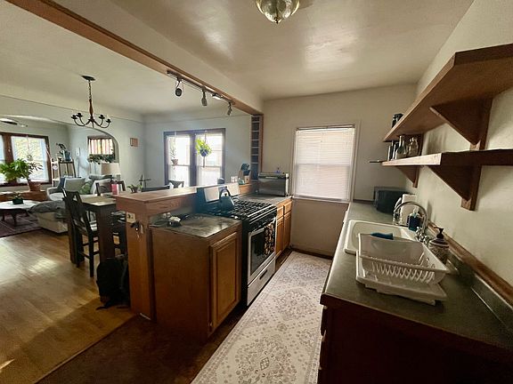 5th image of 4321 Minnehaha Ave #1