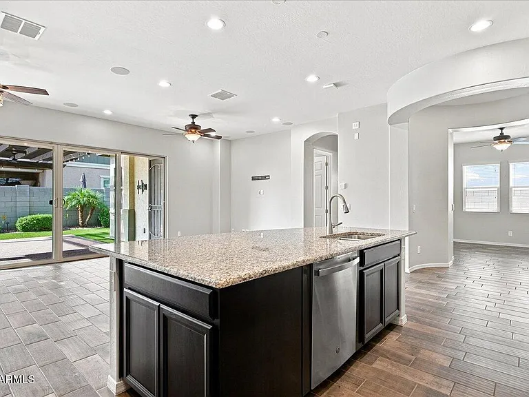 4325 E Boston St — Photo 15