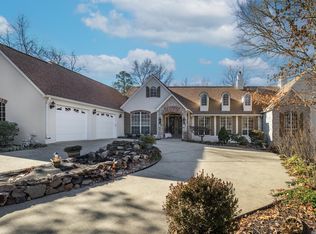 34 Darro Way, Hot Springs Village, AR 71909