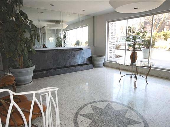 5th image of 55 Austin Pl APT 7T