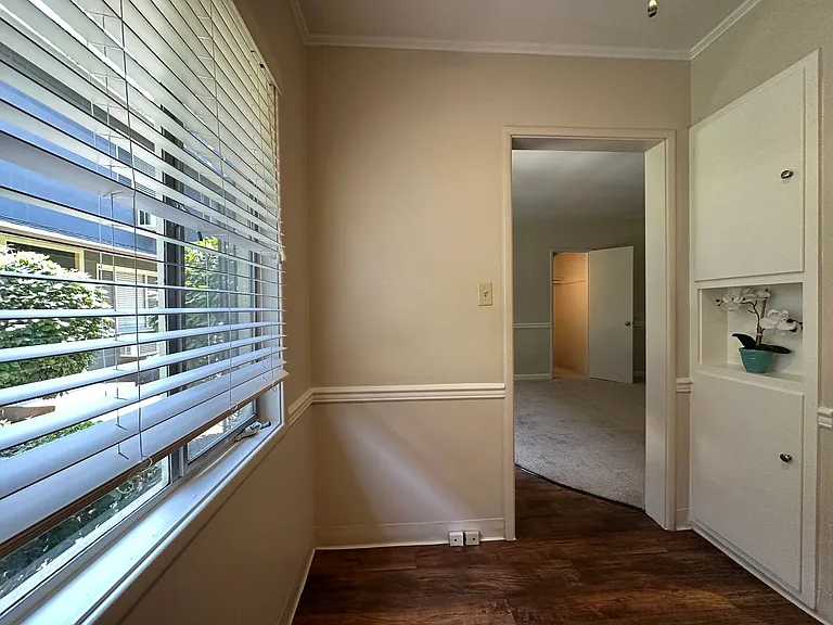 Alexander's Place at 1625 H ~ Discover Timeless Charm in the Heart of it All! — Photo 33