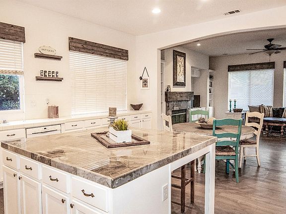 5th image of 26711 Trafalgar Way