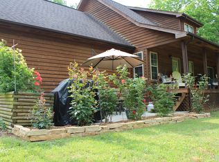 81 Pine Tree Cir, Crossville, TN 38571