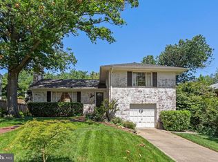 4505 Traymore St, Bethesda, MD 20814