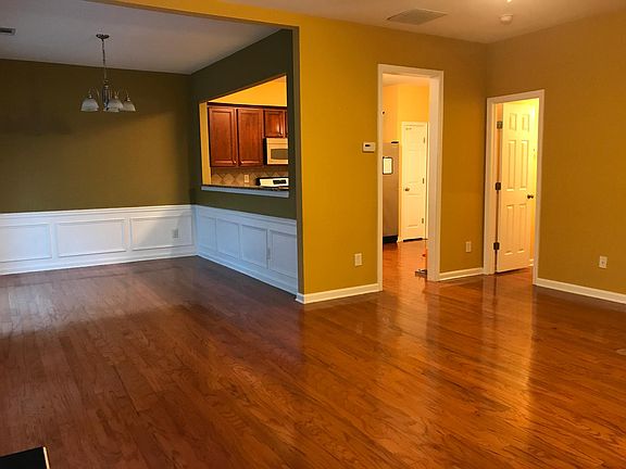 4th image of 135 Finchley Dr