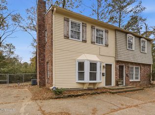 1817 Meadowbrook Rd, Jackson, MS 39211