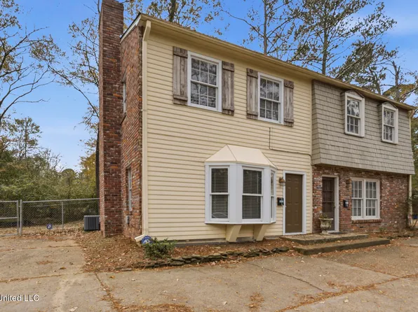 1817 Meadowbrook Rd, Jackson, MS 39211