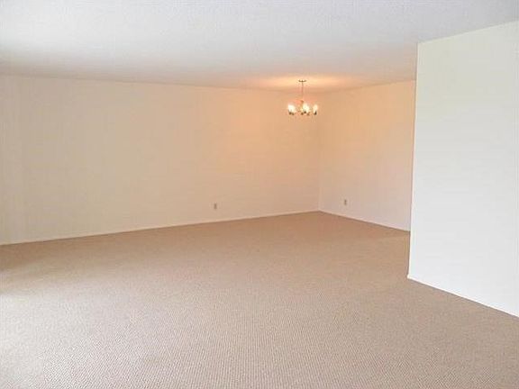 4th image of 800 Cypress Grove Dr APT 405