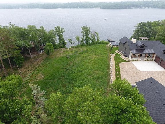 4th image of 2691 Chilson Point Dr