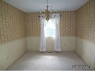 3rd image of 641 Meadow View Dr