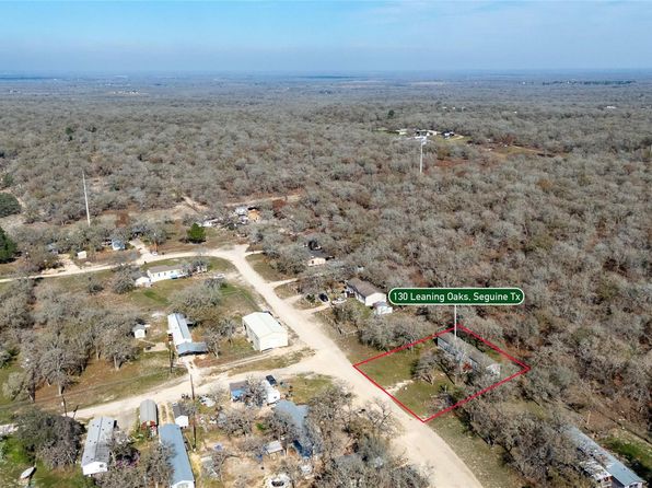 130 Leaning Oaks Cir