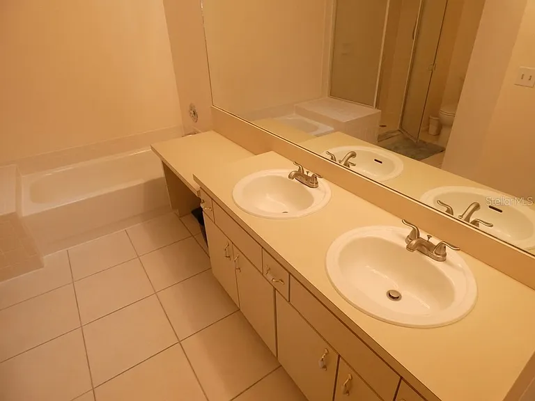 1050 Starkey Rd #405 — Photo 14