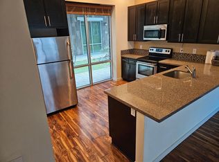 433 SE Washington St #425, Hillsboro, OR 97123