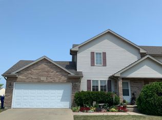 1469 Moluf St, Dekalb, IL 60115