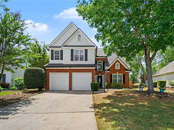 1320 Primrose Dr, Roswell, GA 30076