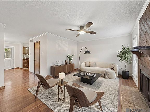 2nd image of 951 Ridgepoint Ct #3-A