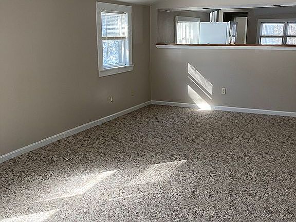 Apt 1 (downstairs) Living Rm