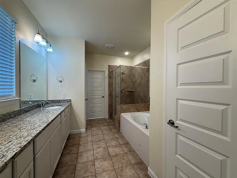 5522 Carlisle Ave — Photo 20