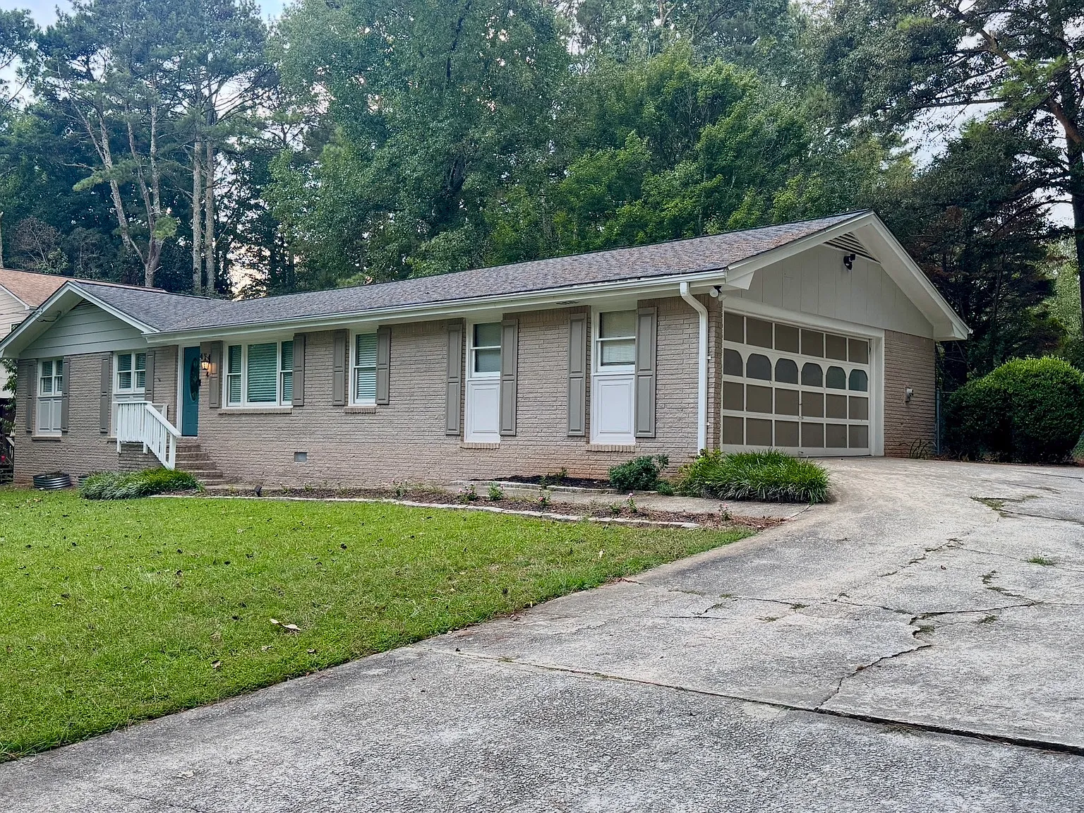 3 bed, 1859 sqft, $2,250 — Photo 1