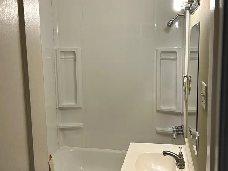 Main bathroom